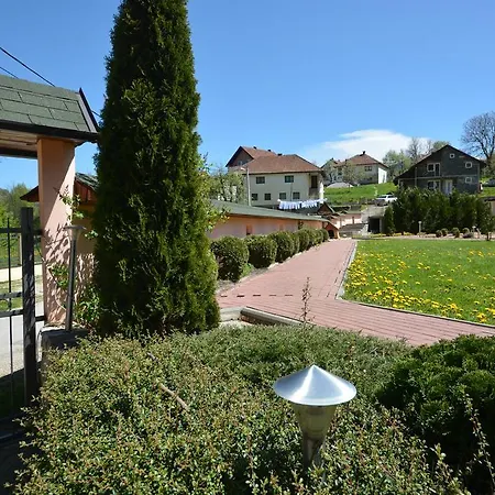 ゲストハウス Malina 4*