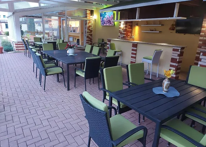 Guest house Malina 4*